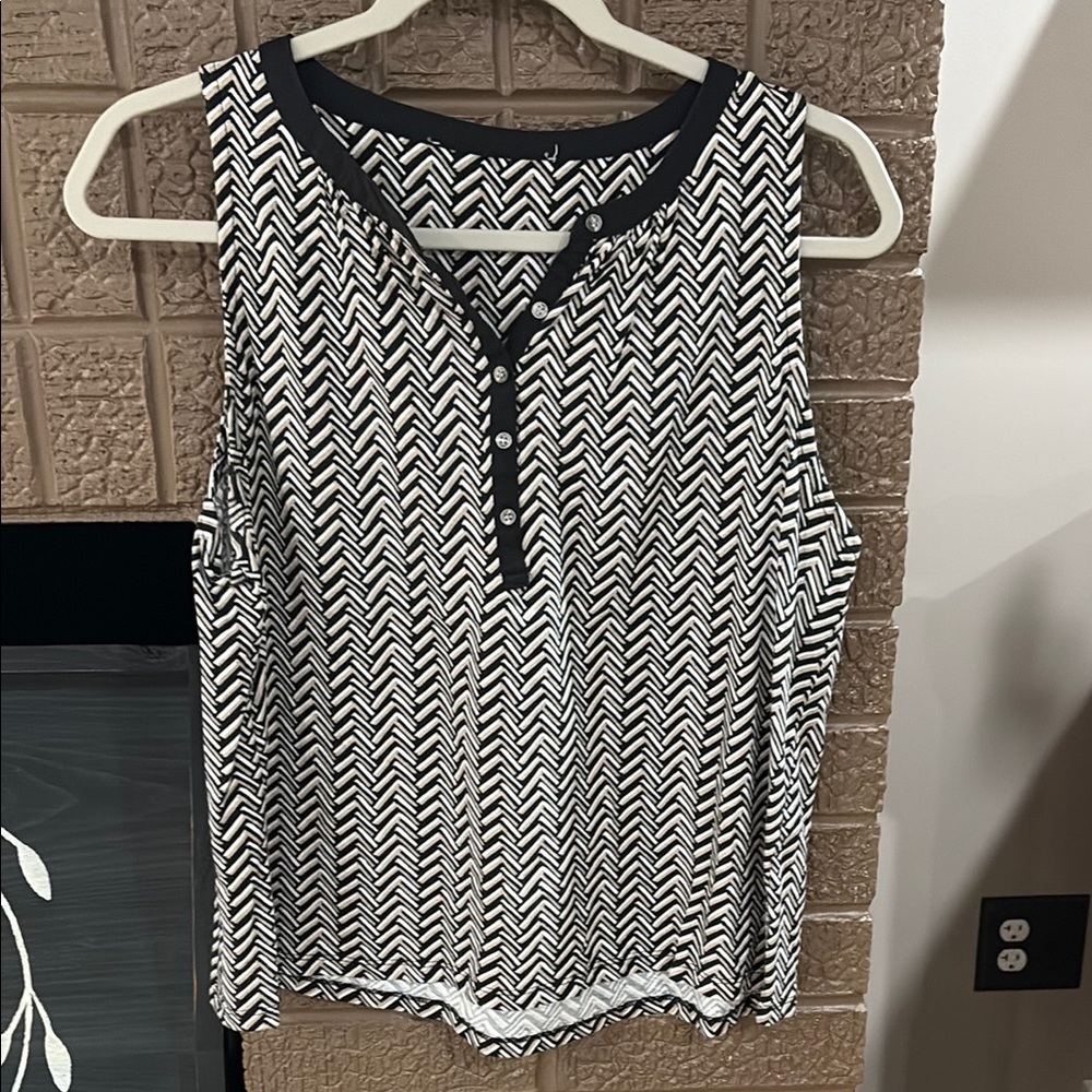 LOFT Black and White Chevron Tank Top